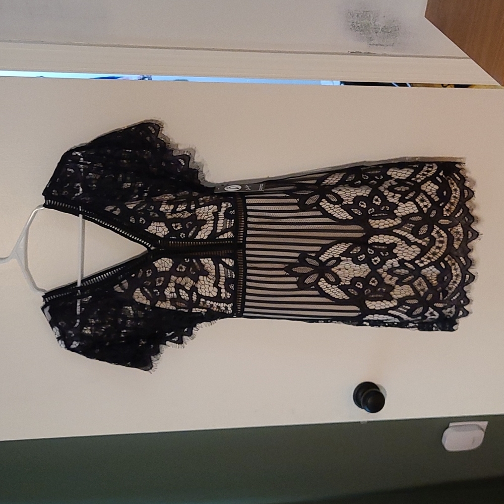 Boohoo black lace dress size 4 small nwt mini dress macro